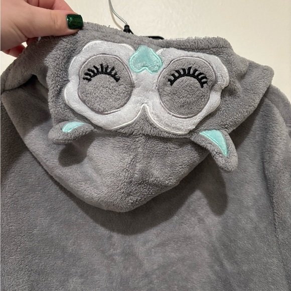 Cozy Gray Women's Owl Robe - Picture 3 of 6